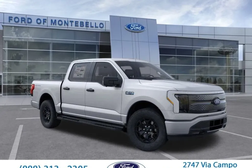2025 Ford F-150 Lightning XLT photo 1