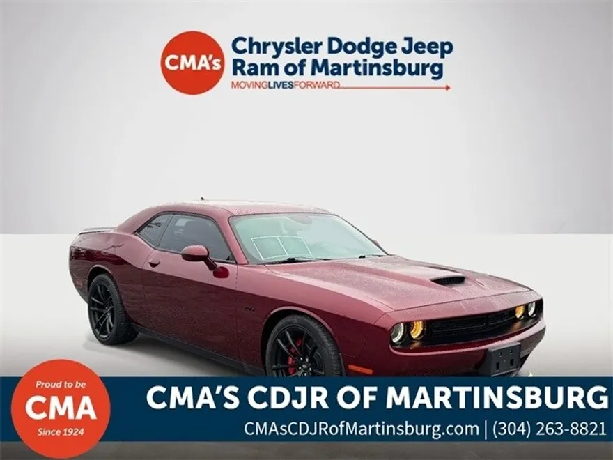 2023 Dodge Challenger R/T photo 1