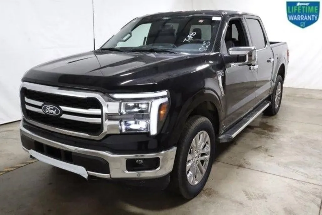 2025 Ford F-150 Lariat photo 1