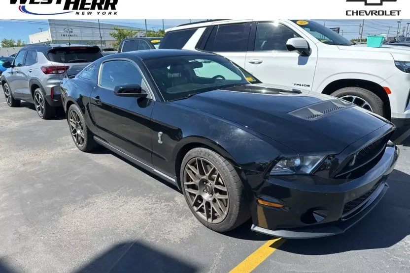 2011 Ford Mustang Shelby GT500 photo 1