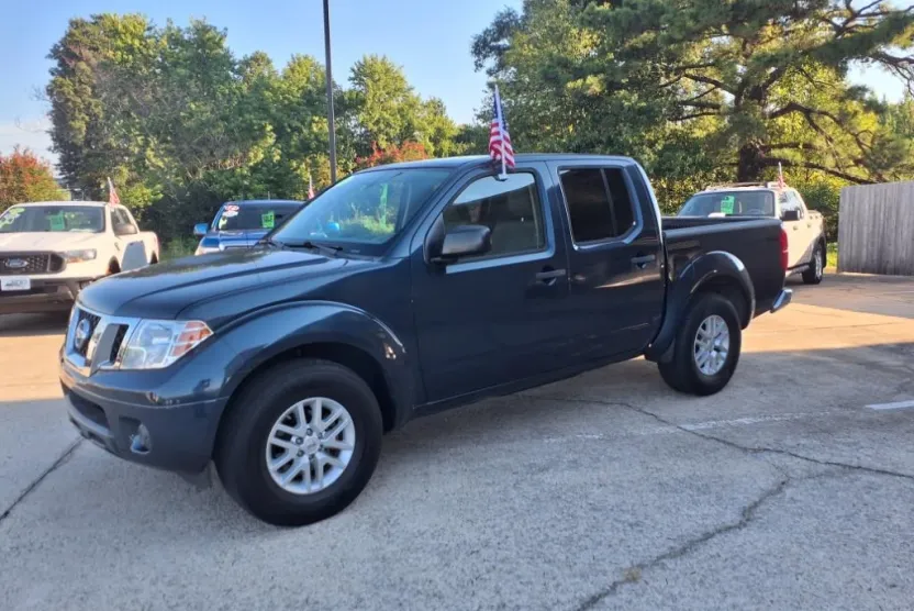 2019 Nissan Frontier SV photo 1