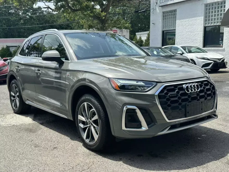 2023 Audi Q5 Premium Plus 45 TFSI S line photo 1