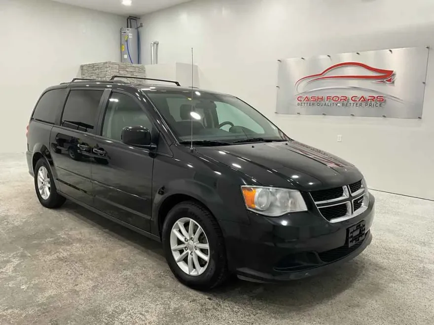 2016 Dodge Grand Caravan SXT photo 1