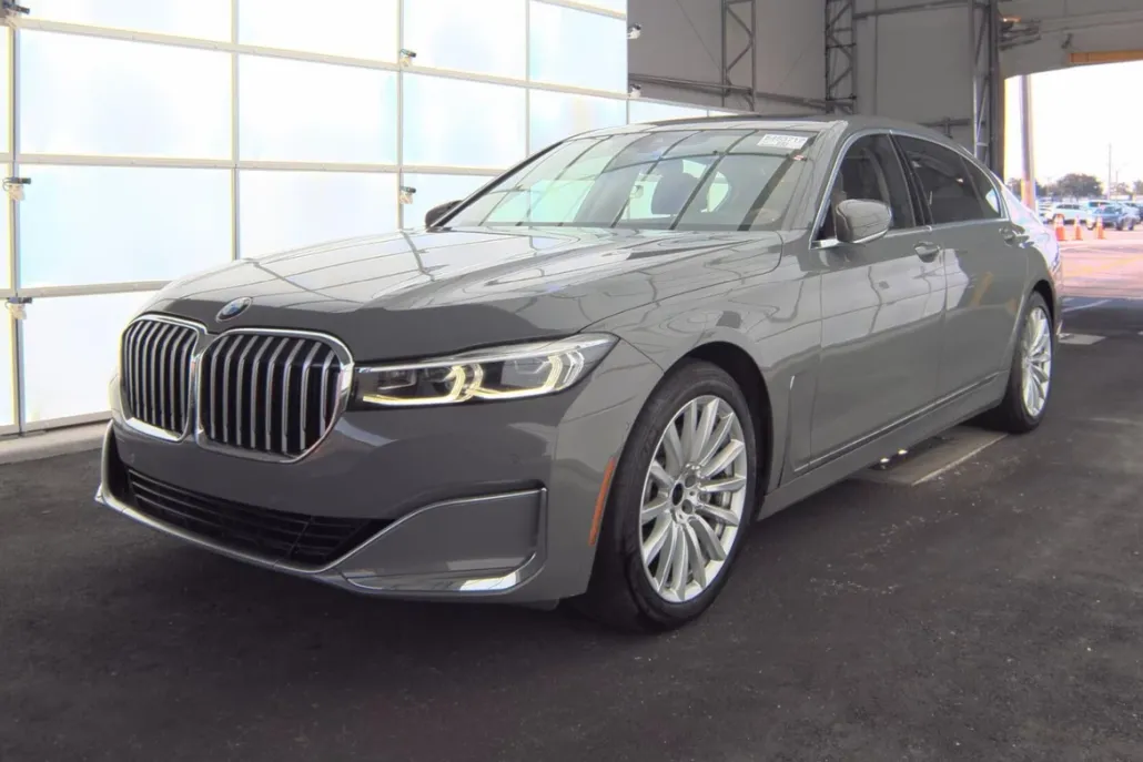 2022 Bmw 740i photo 1