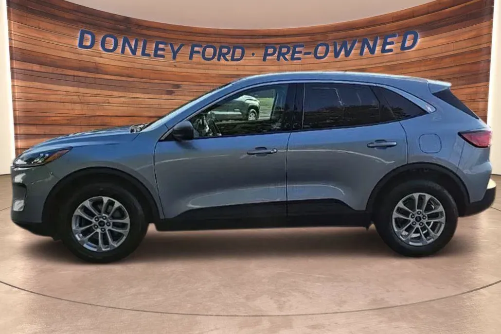 2022 Ford Escape SE photo 1