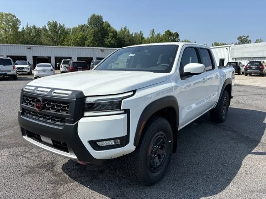 2025 Nissan Frontier PRO-4X photo 1
