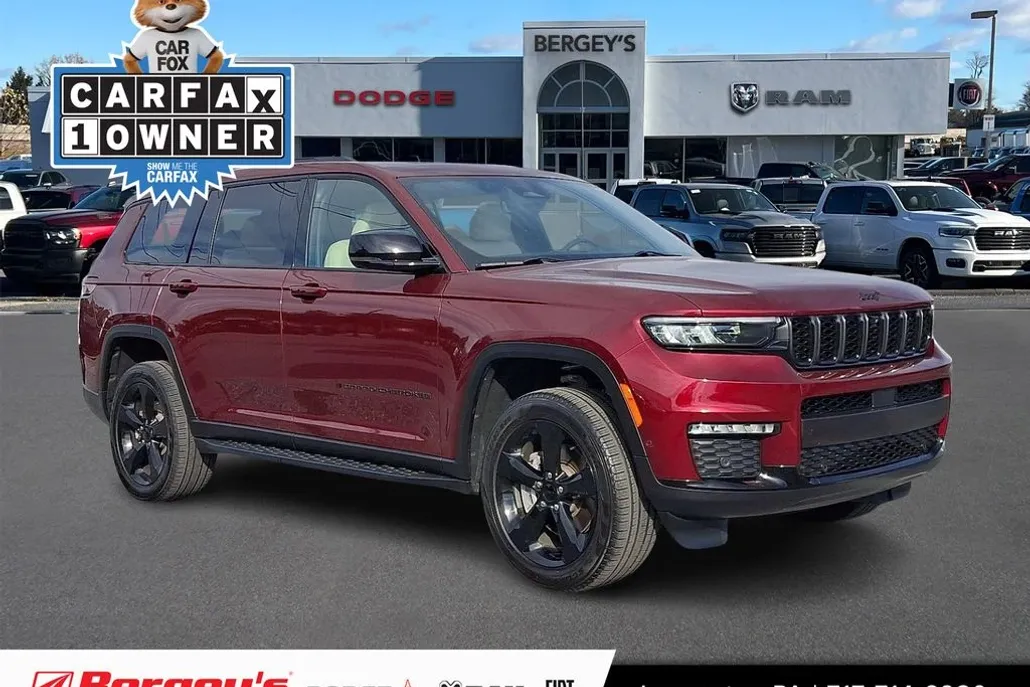 2024 Jeep Grand Cherokee Limited photo 1