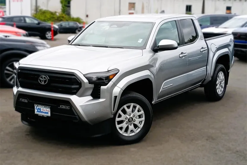 2024 Toyota Tacoma 4x4 SR5 Double Cab photo 1