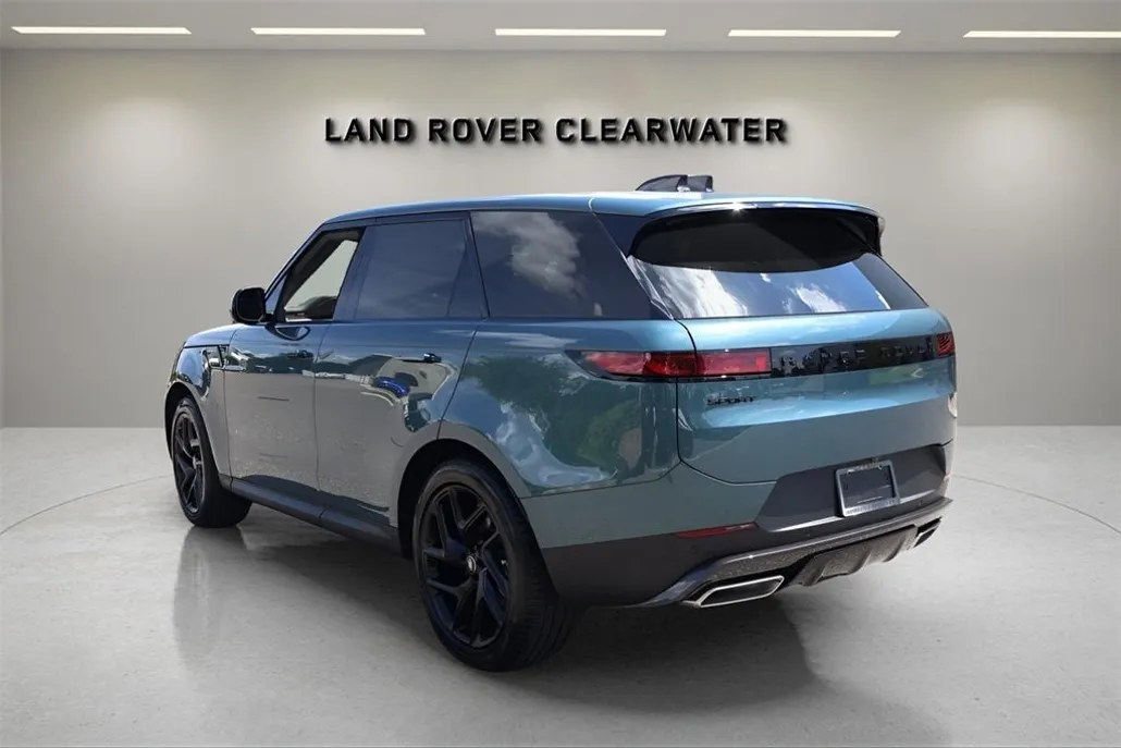 2025 Land Rover Range Rover Sport SE photo 1
