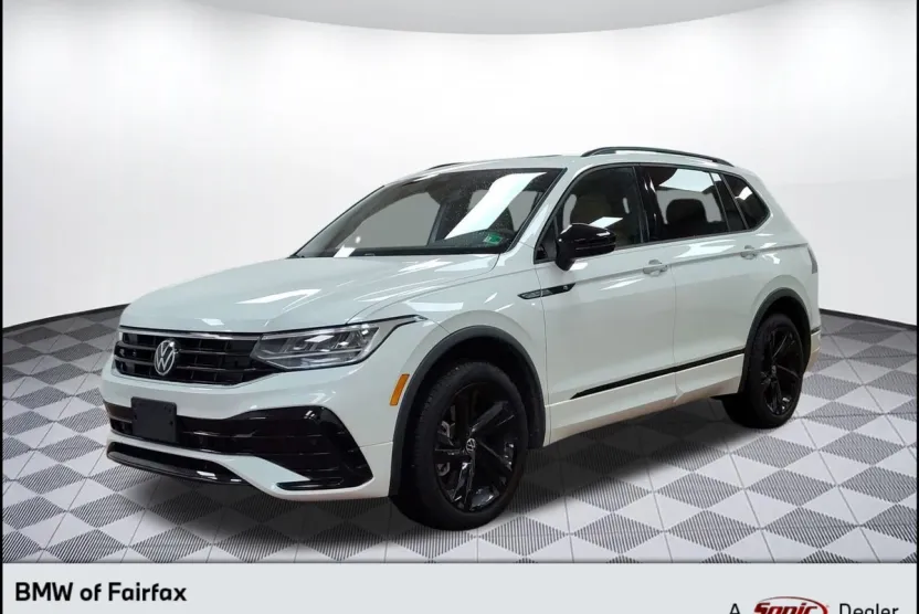 2024 Volkswagen Tiguan SE R-Line Black photo 1