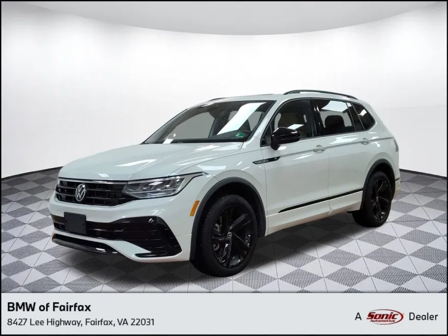2024 Volkswagen Tiguan SE R-Line Black photo 1