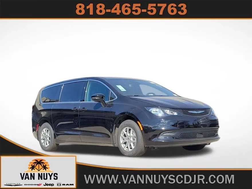 2025 Chrysler Voyager LX photo 1