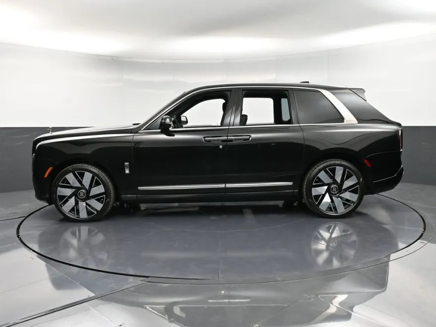 2026 Rolls Royce Cullinan RR photo 1