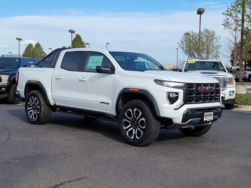 2025 Gmc Canyon AT4 photo 1
