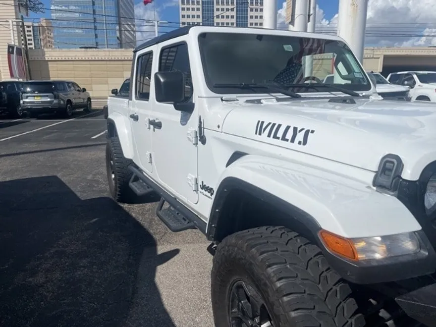 2023 Jeep Gladiator Willys photo 1