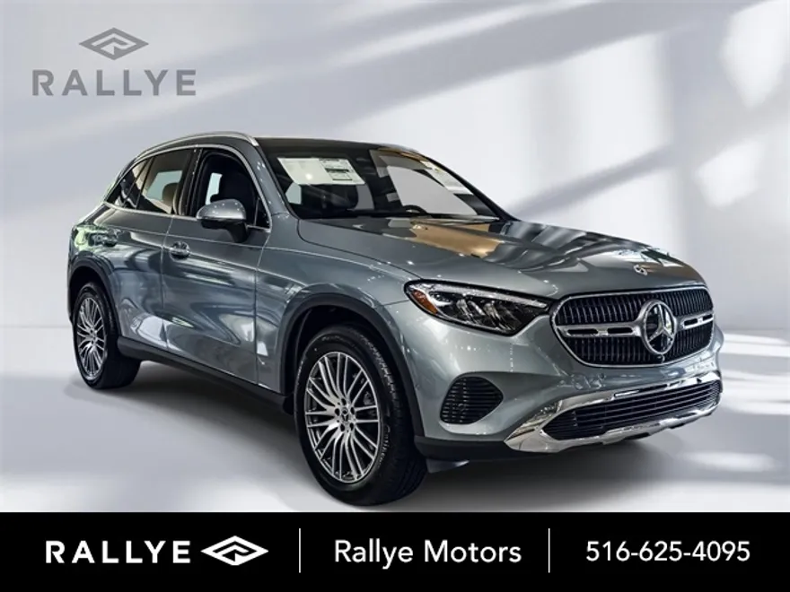 2025 Mercedes Benz GLC 300 4MATIC photo 1