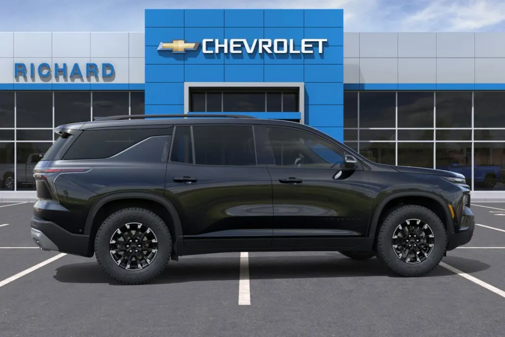 2026 Chevrolet Traverse Z71 photo 1