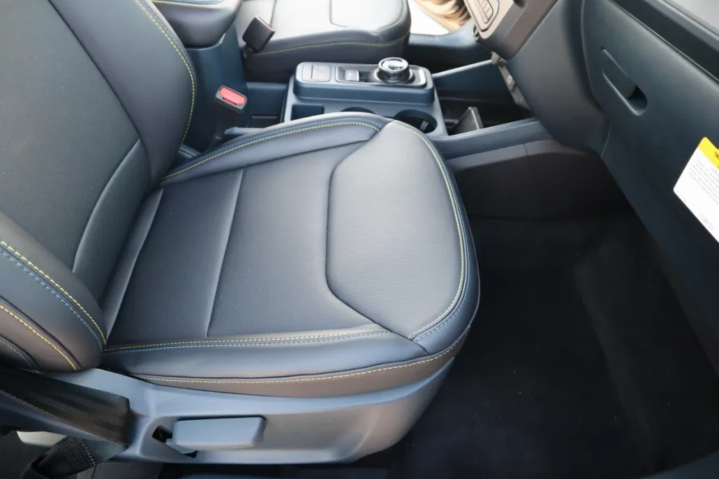 2025 Ford Maverick photo 1