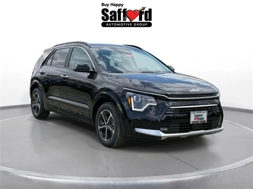 2025 Kia Niro SX photo 1