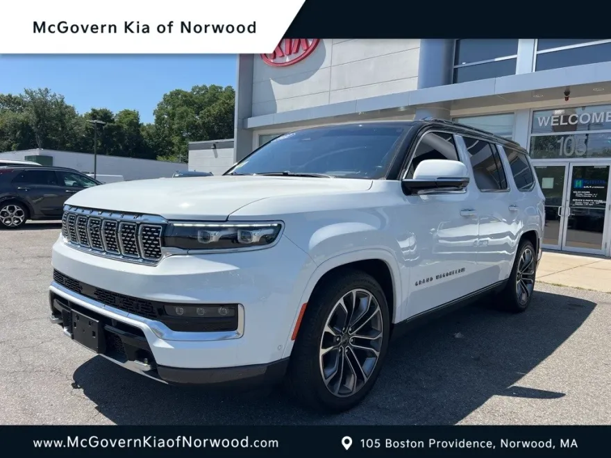 2022 Jeep Grand Wagoneer III photo 1