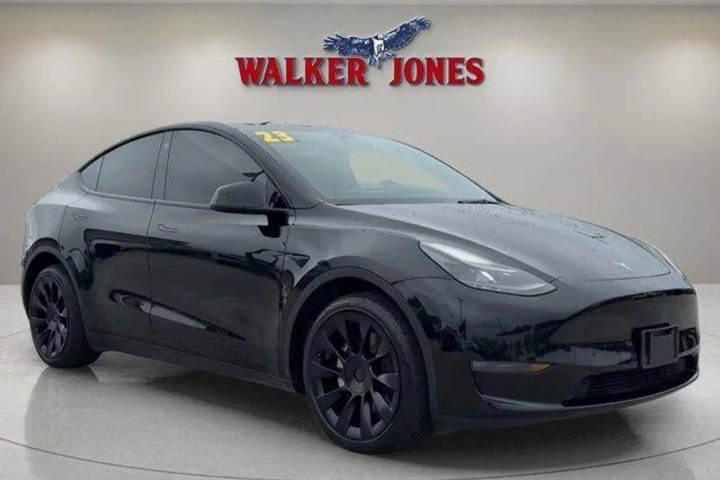 2023 Tesla Model Y Long Range photo 1