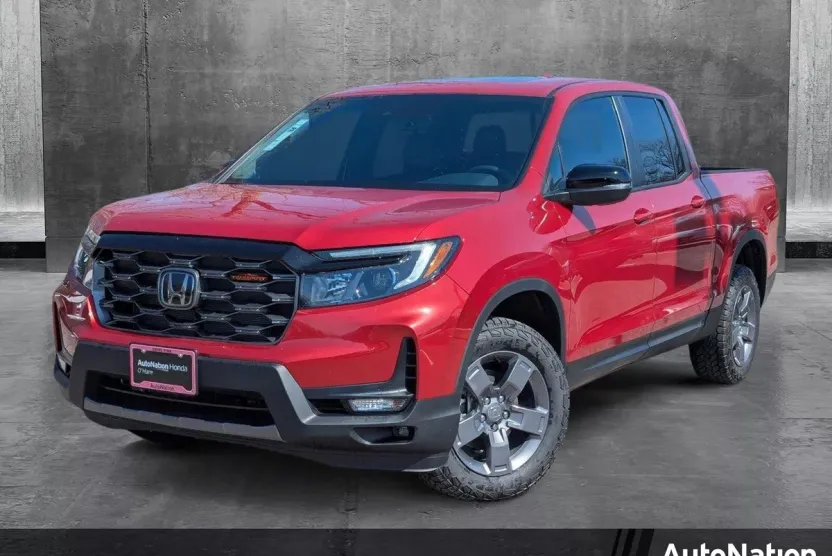 2025 Honda Ridgeline TrailSport photo 1