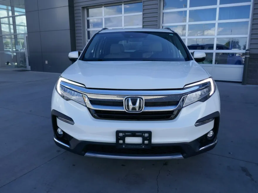 2019 Honda Pilot Touring photo 1