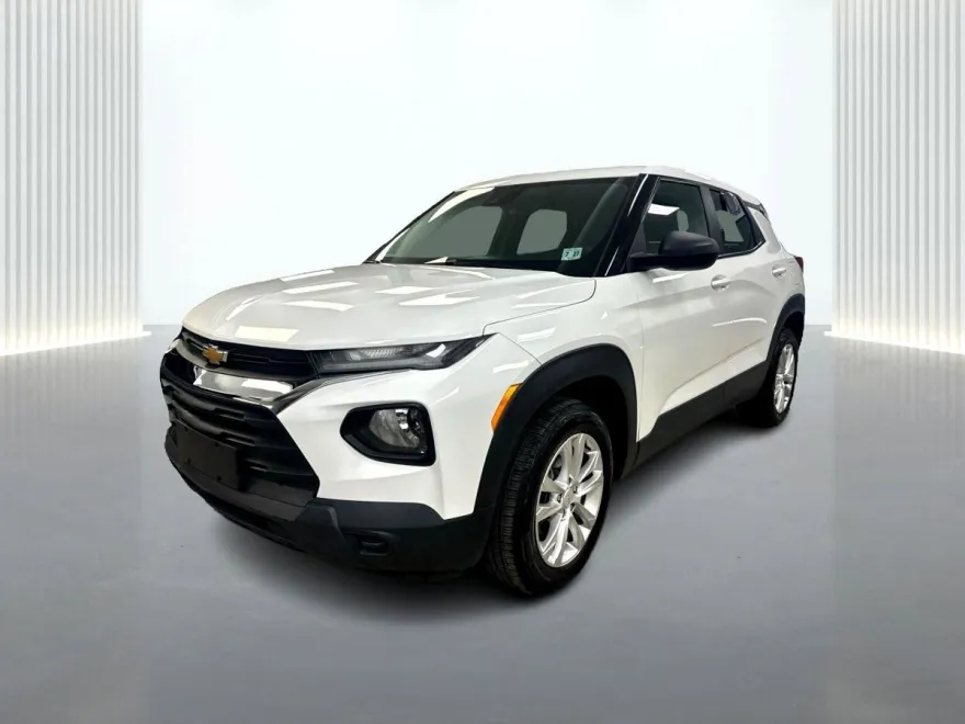 2023 Chevrolet Trailblazer LS photo 1