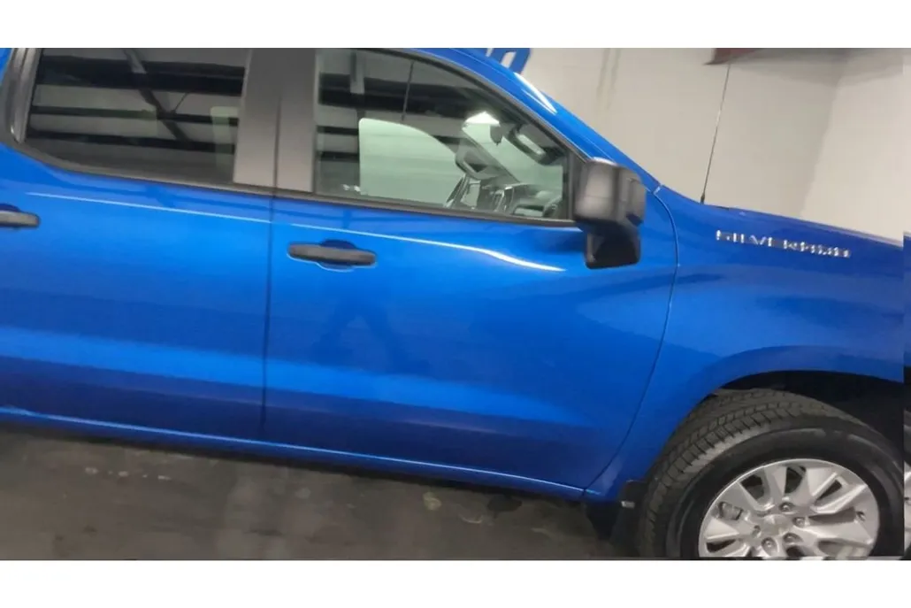 2023 Chevrolet Silverado 1500 Custom photo 1