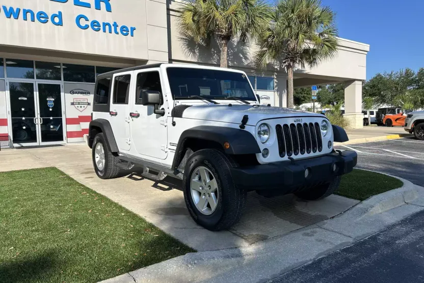 2018 Jeep Wrangler Unlimited Sport photo 1