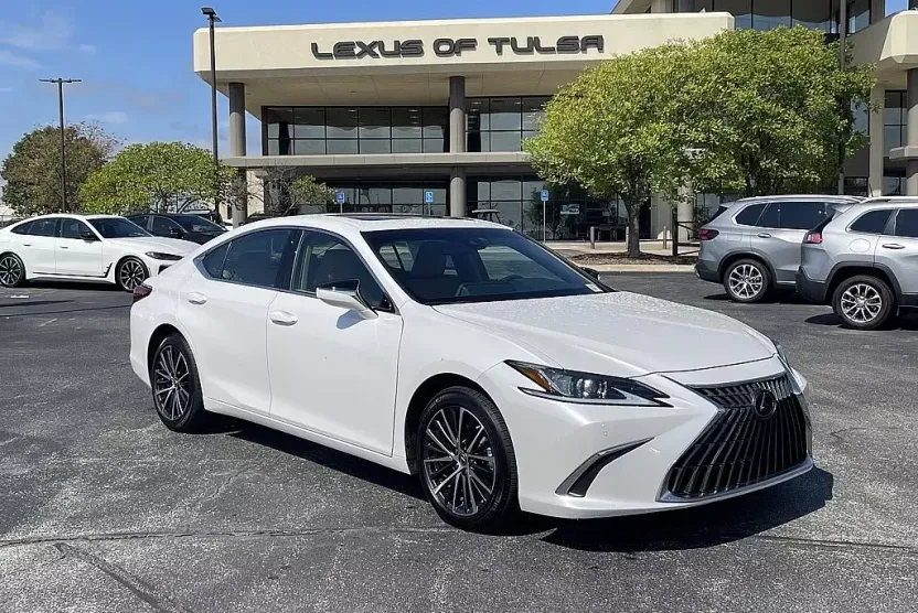 2024 Lexus ES 250 Premium photo 1