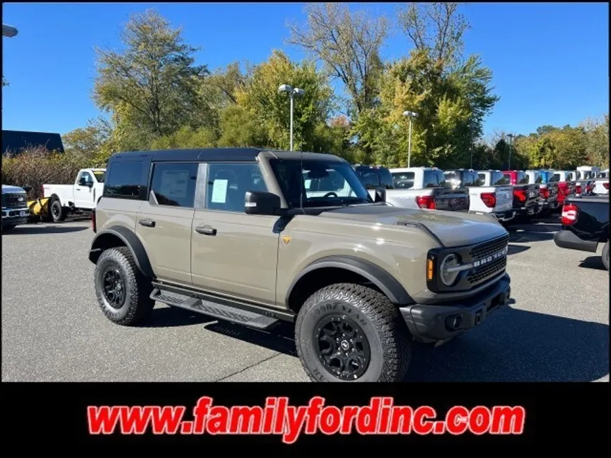 2025 Ford Bronco Badlands photo 1