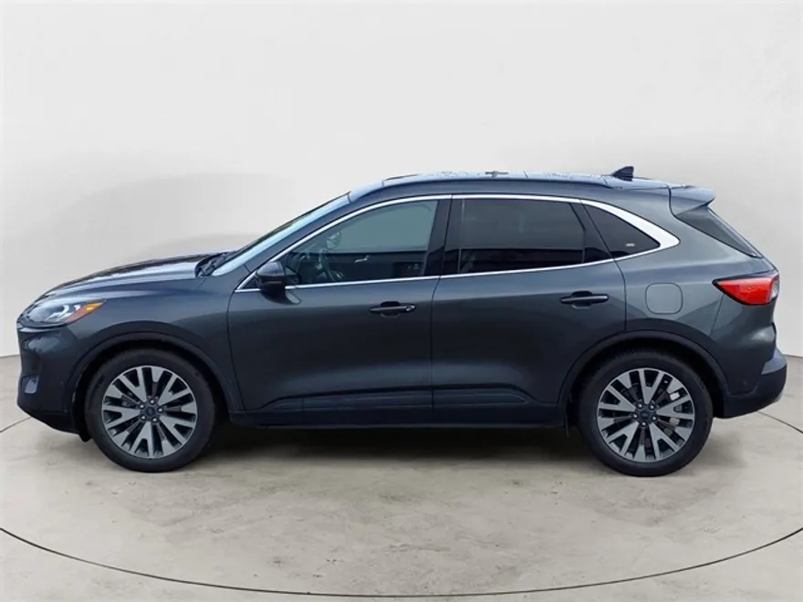 2020 Ford Escape Titanium Hybrid photo 1
