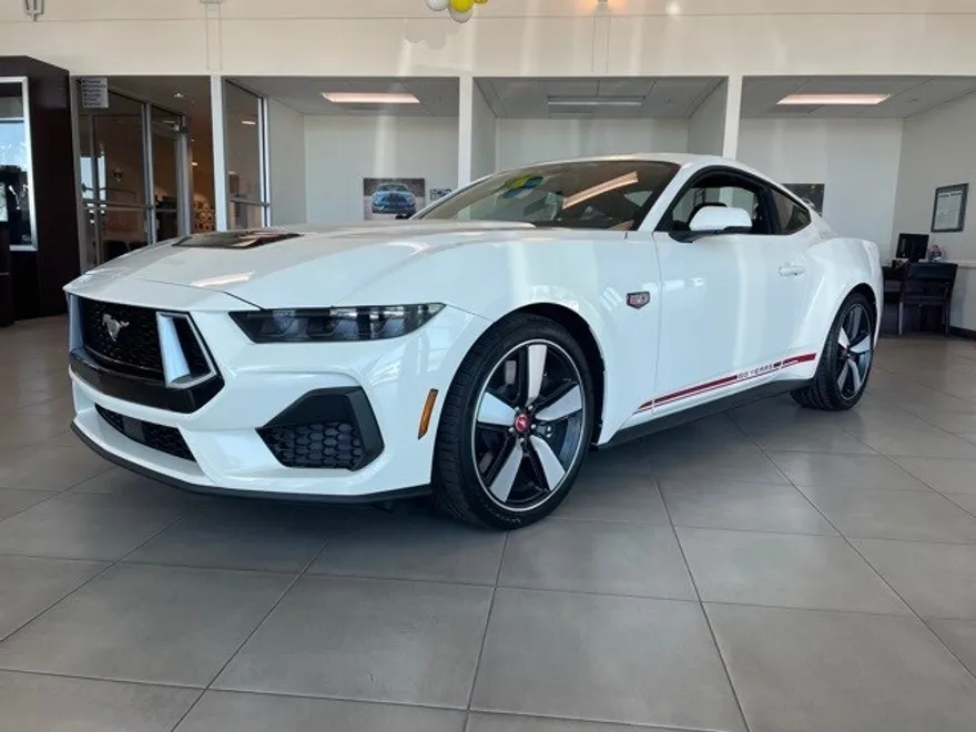 2025 Ford Mustang GT Premium photo 1