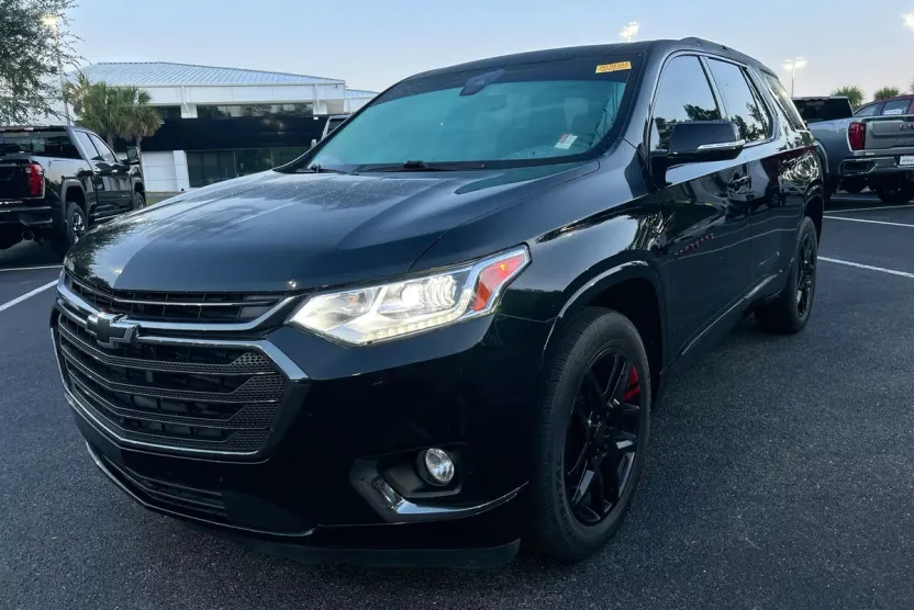 2019 Chevrolet Traverse Premier photo 1