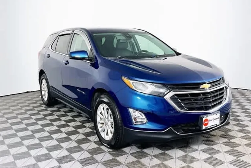 2020 Chevrolet Equinox LT photo 1