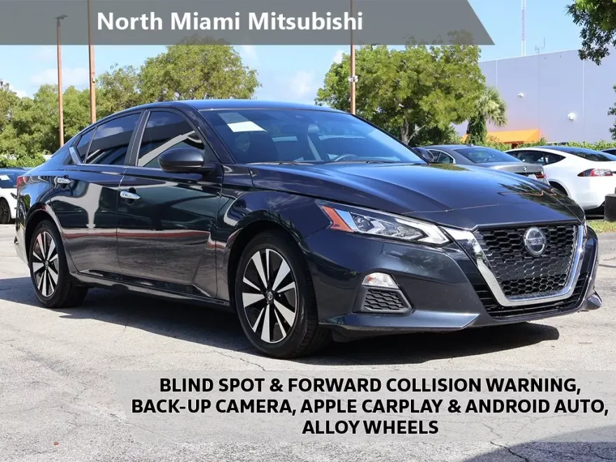 2022 Nissan Altima 2.5 SV photo 1