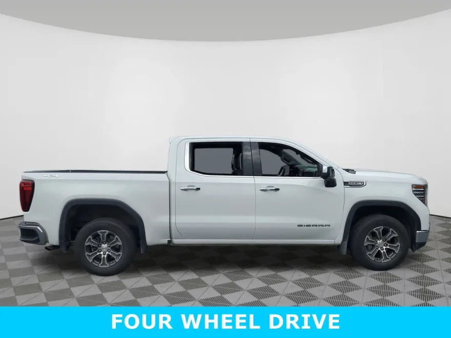 2024 Gmc Sierra 1500 SLT photo 1