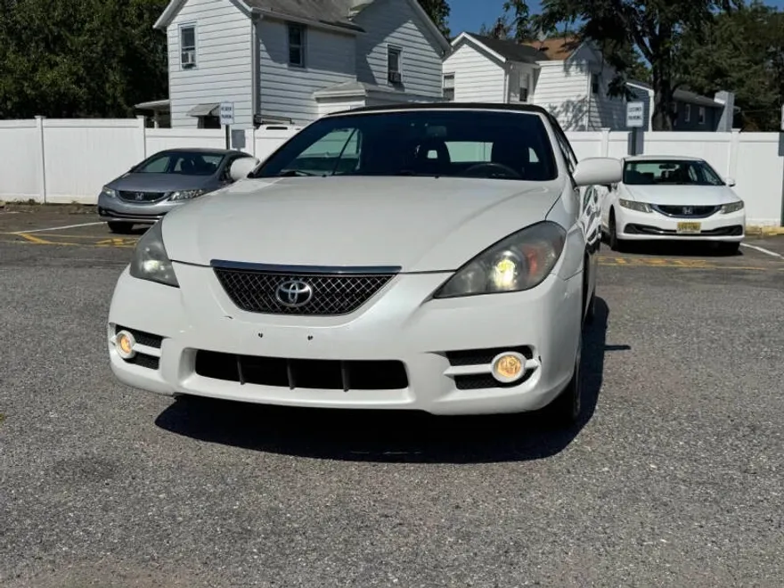 2008 Toyota Camry Solara SLE photo 1