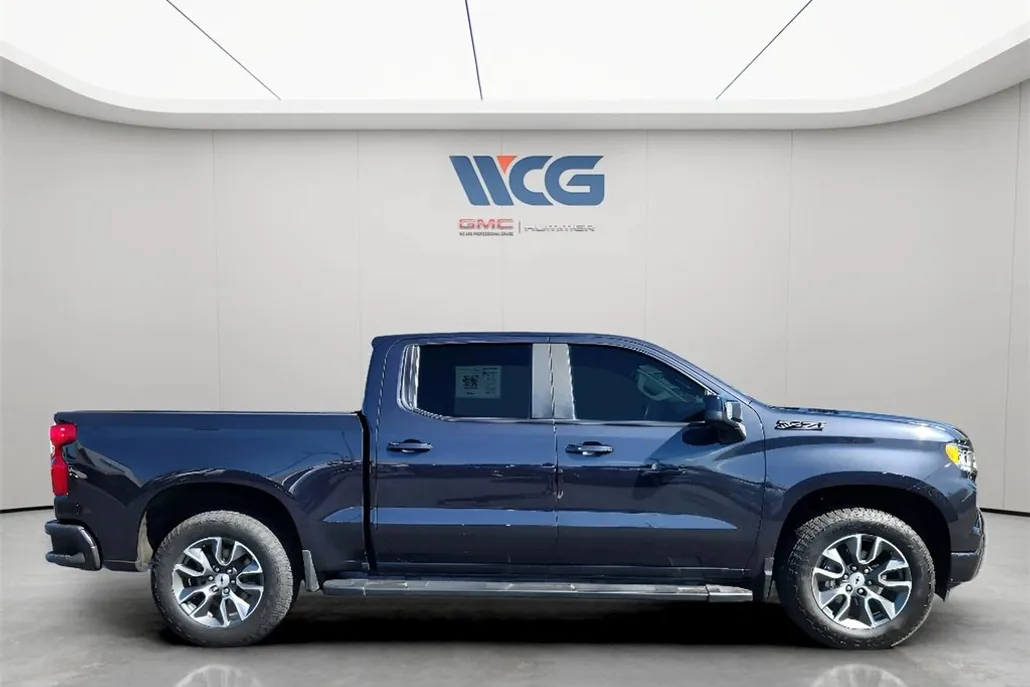 2023 Chevrolet Silverado 1500 RST photo 1