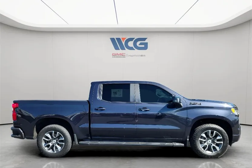 2023 Chevrolet Silverado 1500 RST photo 1