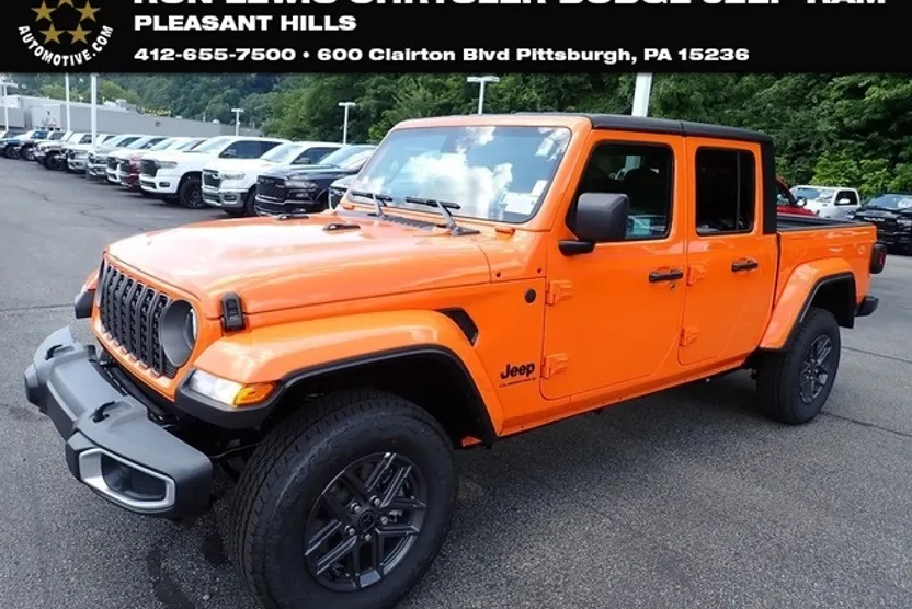 2025 Jeep Gladiator Sport S photo 1