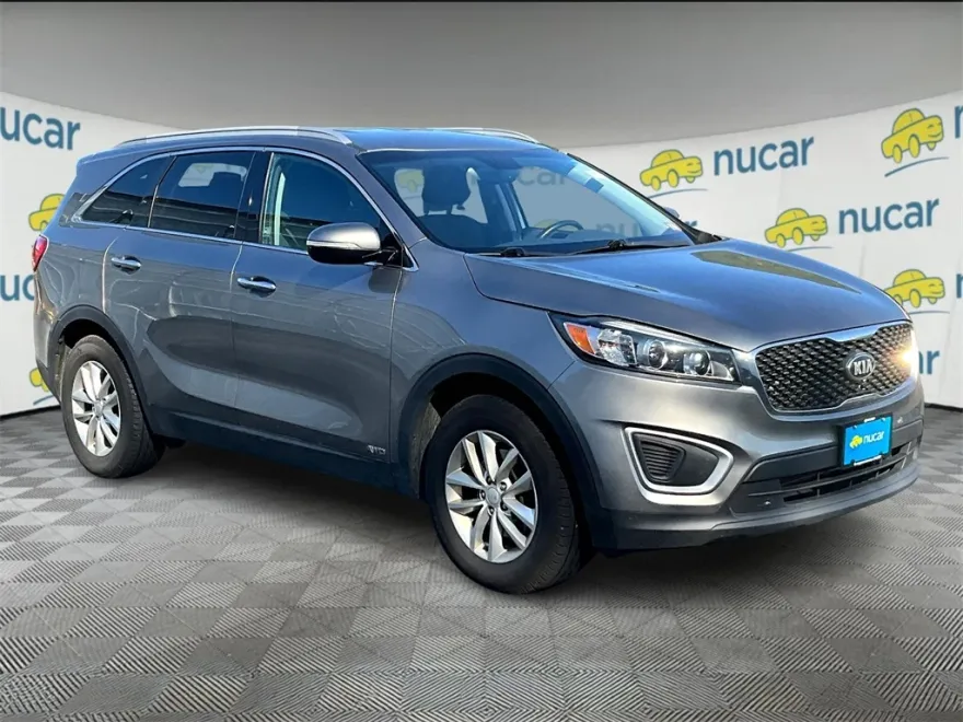 2018 Kia Sorento LX photo 1