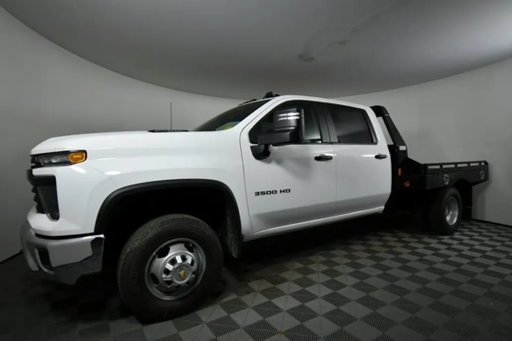2025 Chevrolet Silverado 3500HD Work Truck photo 1