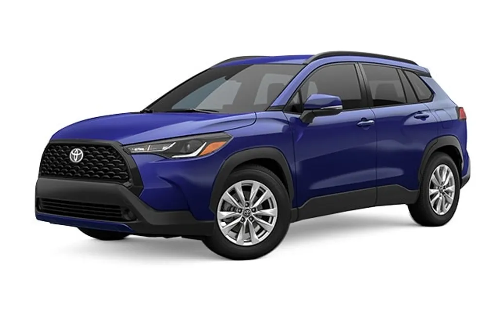2025 Toyota Corolla Cross LE photo 1