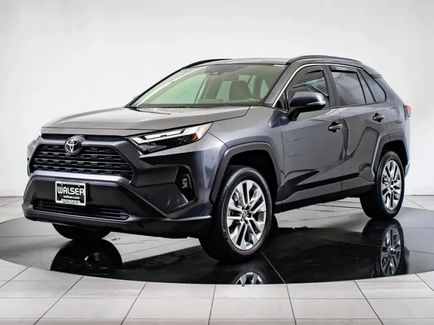 2025 Toyota RAV4 XLE Premium photo 1