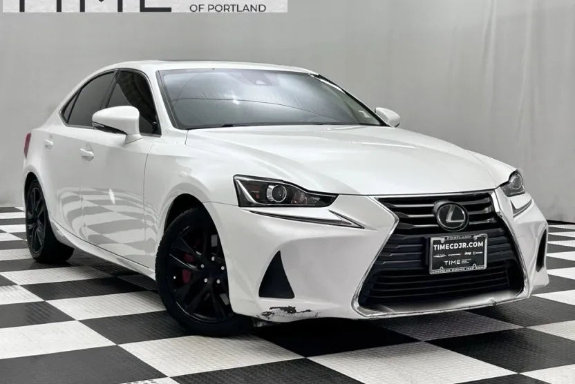 2019 Lexus IS 300 photo 1