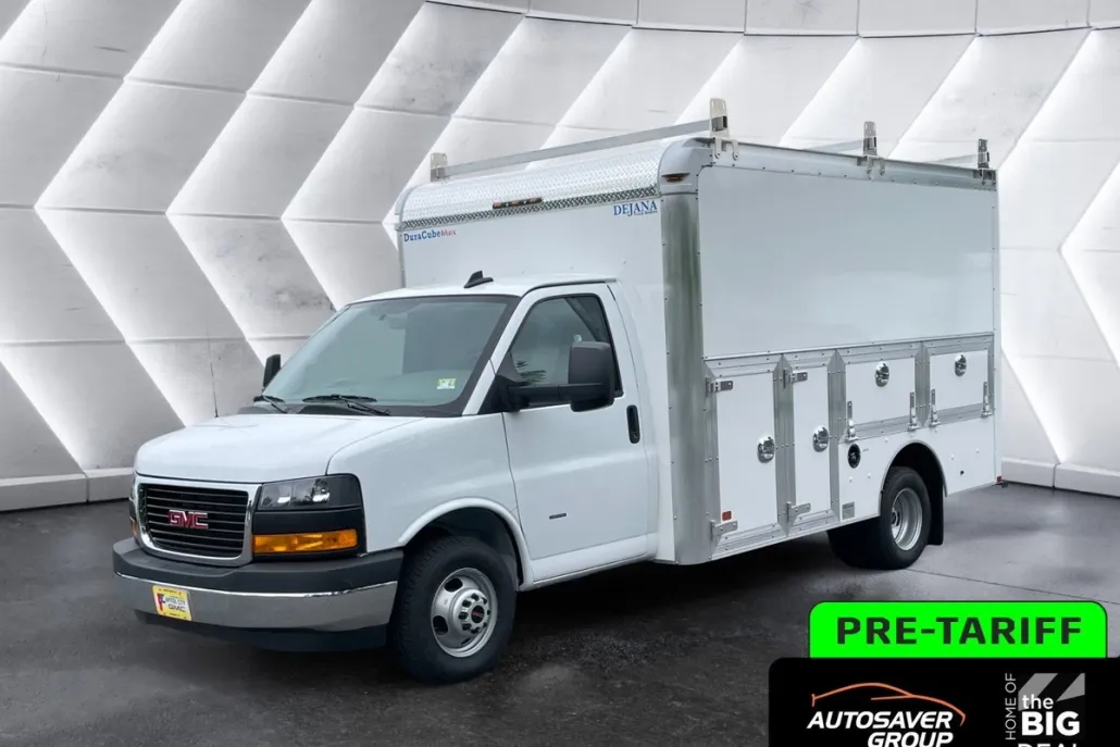 2025 Gmc Savana Cutaway 3500 photo 1