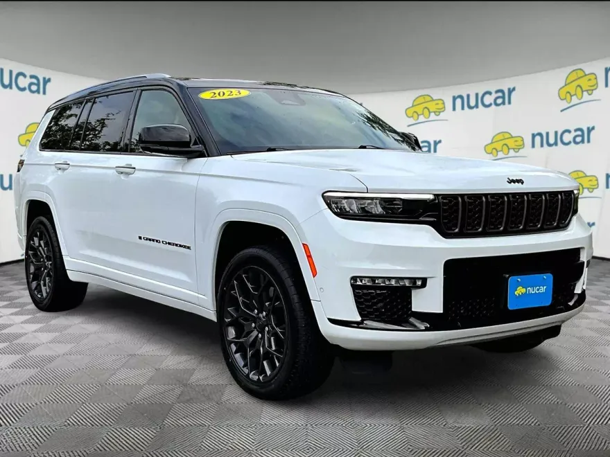 2023 Jeep Grand Cherokee L Summit photo 1