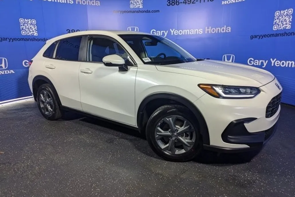 2026 Honda HR-V LX photo 1